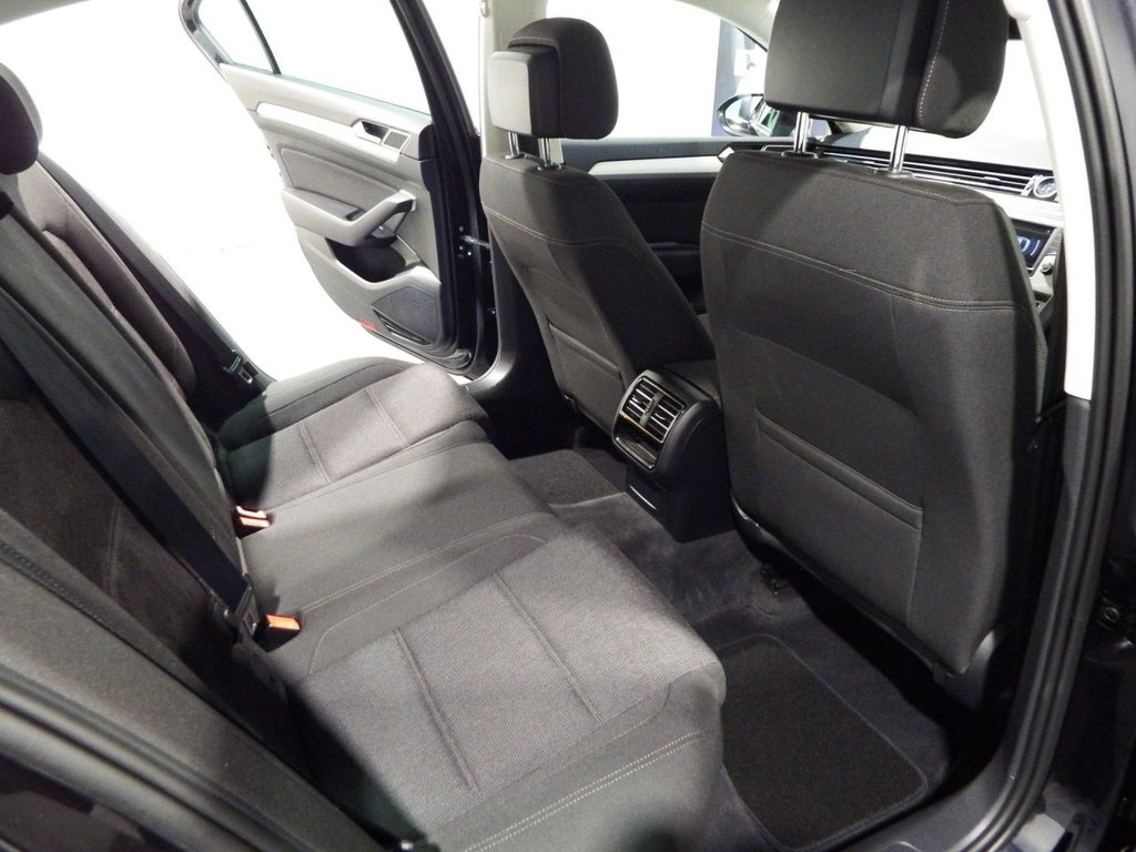 Used Volkswagen Passat 2015 for sale - 76185411: Photo 32