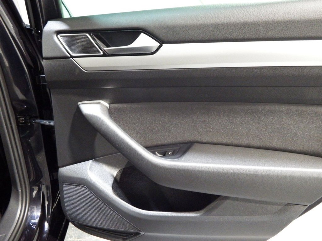 Used Volkswagen Passat 2015 for sale - 76185411: Photo 37