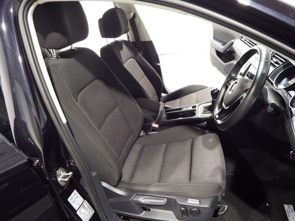 Used Volkswagen Passat 2015 for sale - 76185411: Photo 42