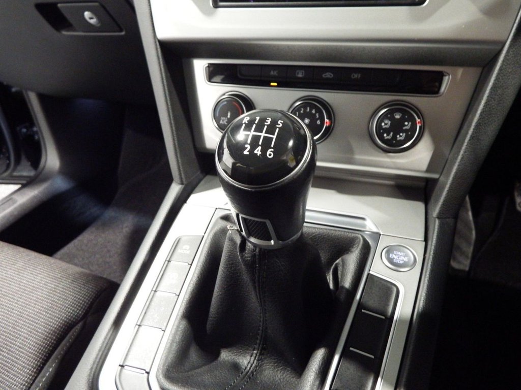 Used Volkswagen Passat 2015 for sale - 76185411: Photo 50