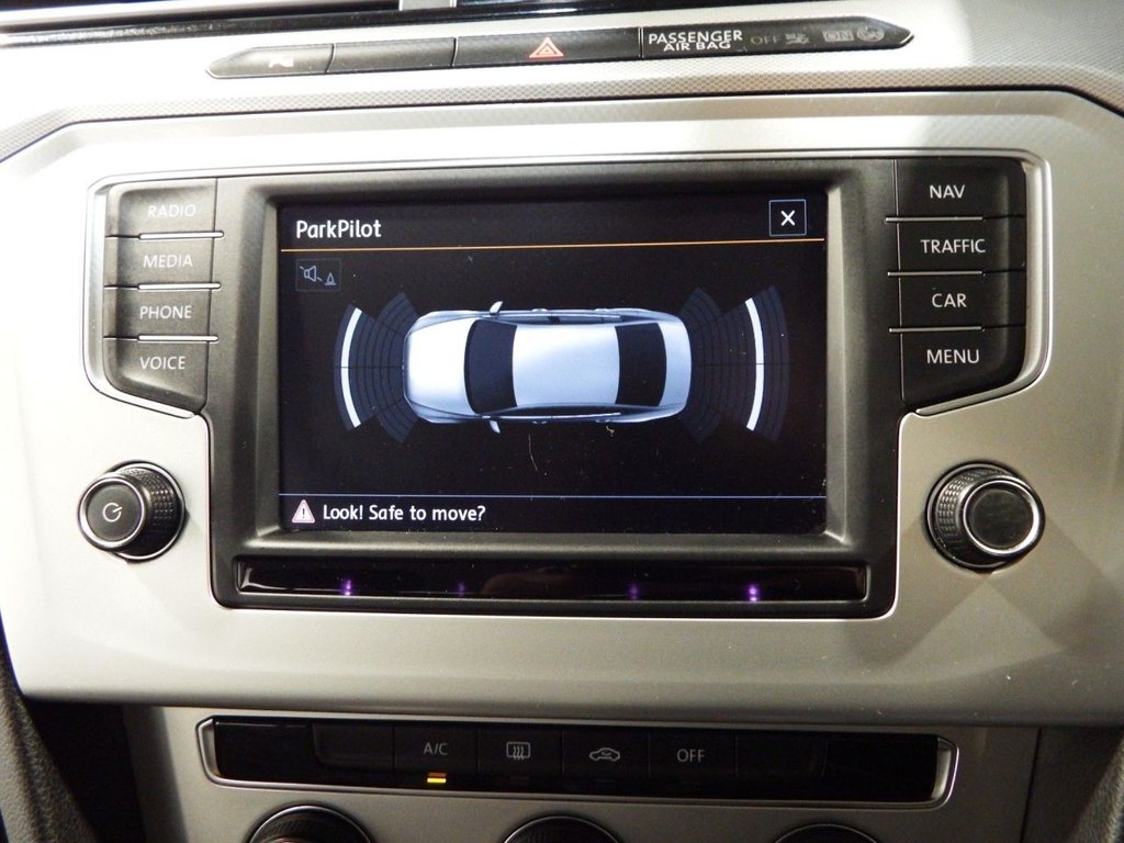 Used Volkswagen Passat 2015 for sale - 76185411: Photo 6