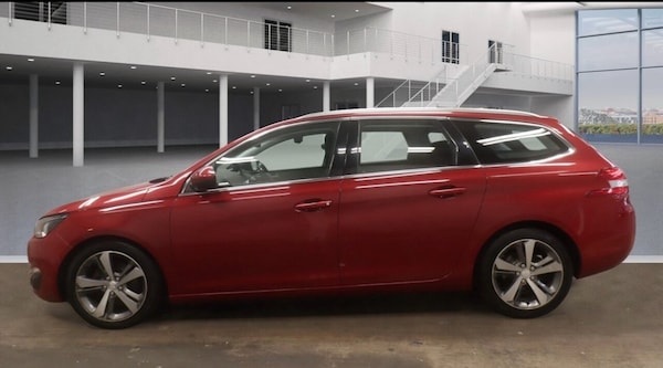 Used Peugeot 308 2015 for sale - 76317134: Photo 10