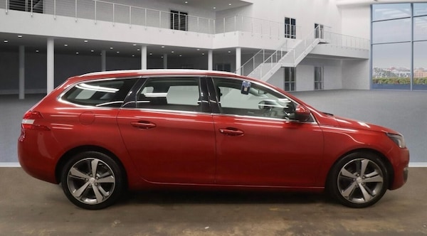 Used Peugeot 308 2015 for sale - 76317134: Photo 4