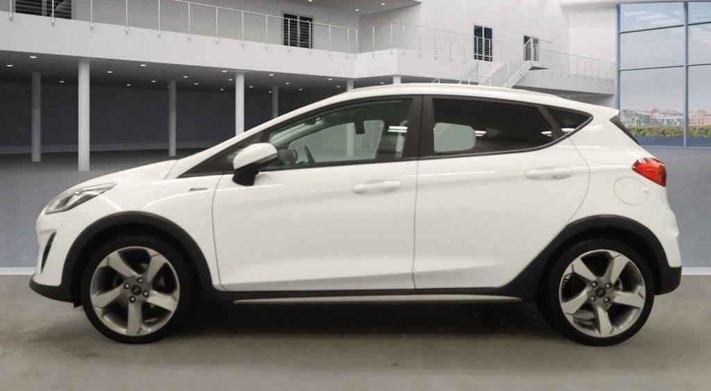 Used Ford Fiesta 2019 for sale - 76655230: Photo 2