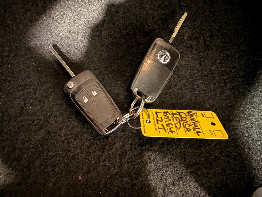 Used Vauxhall Corsa 2015 for sale - 77027482: Photo 4