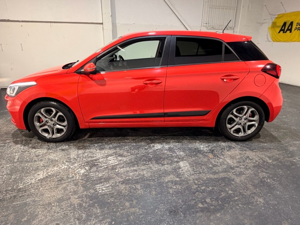 Used Hyundai i20 2018 for sale - 77642657: Photo 2