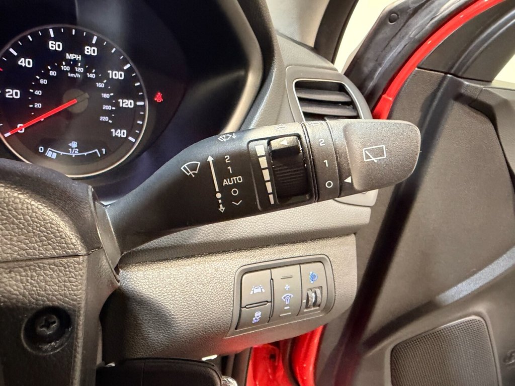 Used Hyundai i20 2018 for sale - 77642657: Photo 40