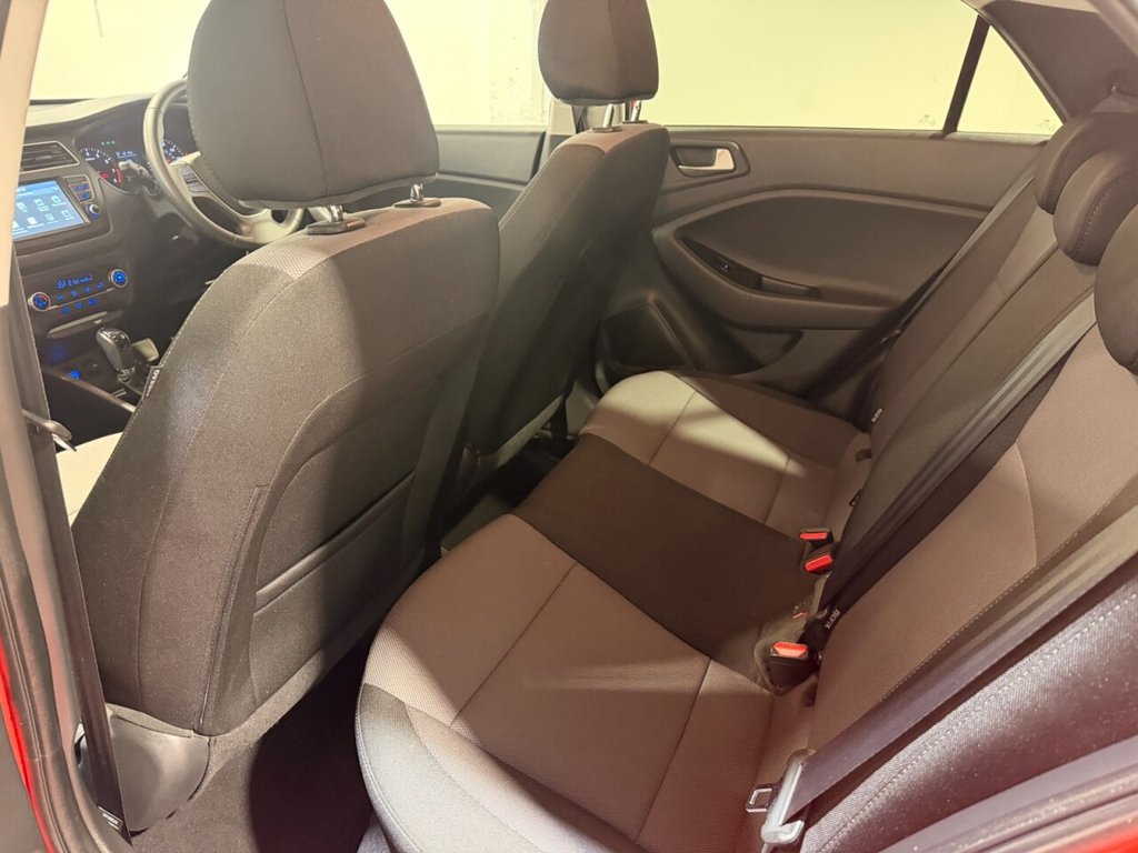 Used Hyundai i20 2018 for sale - 77642657: Photo 47