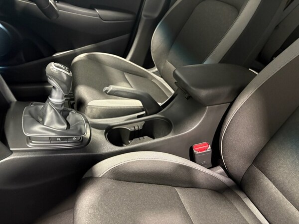 Used Hyundai KONA 2018 for sale - 76256377: Photo 26