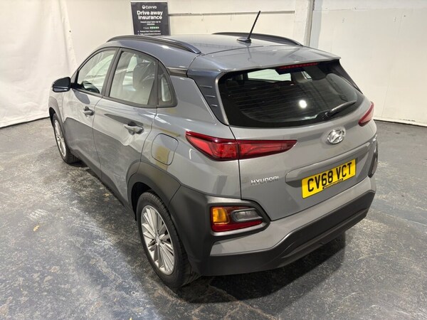 Used Hyundai KONA 2018 for sale - 76256377: Photo 2