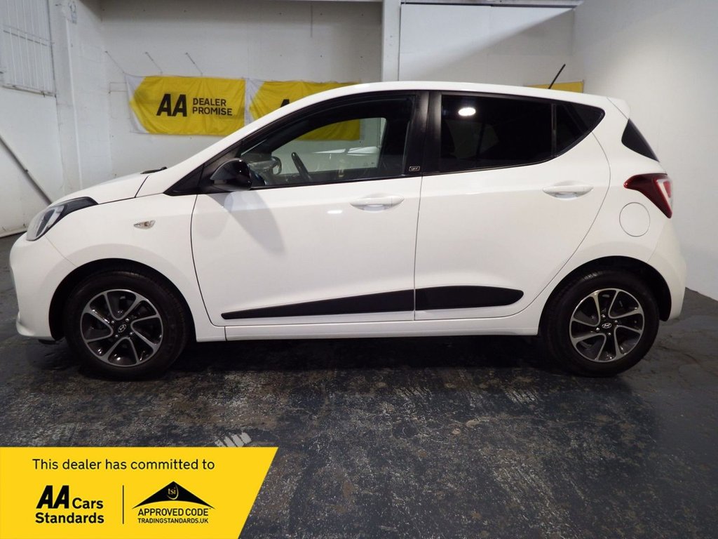 Used Hyundai i10 2018 for sale - 76631991: Photo 2