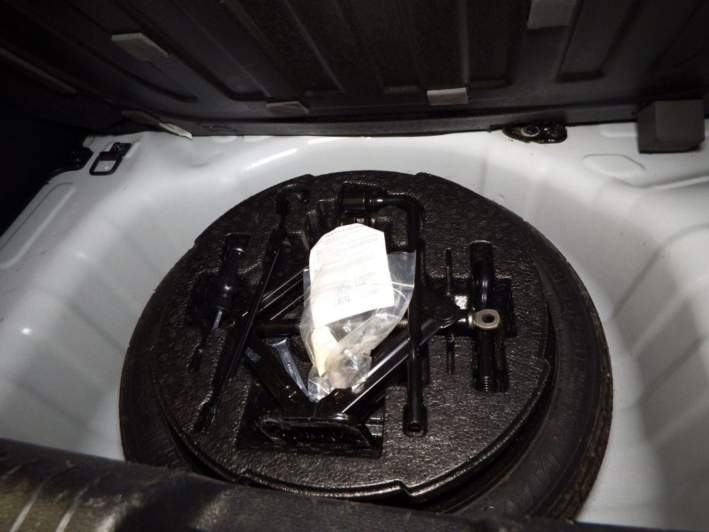 Used Hyundai i10 2018 for sale - 76631991: Photo 24