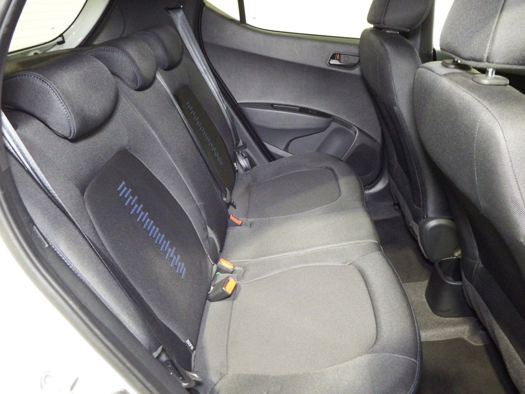 Used Hyundai i10 2018 for sale - 76631991: Photo 27