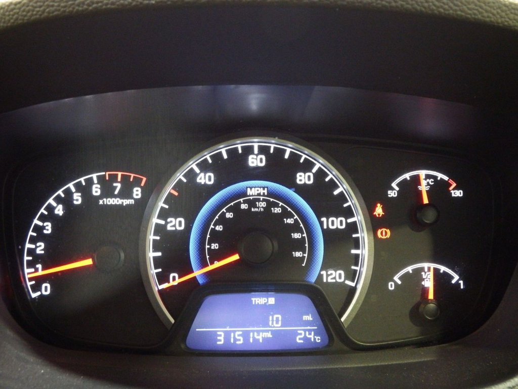 Used Hyundai i10 2018 for sale - 76631991: Photo 42