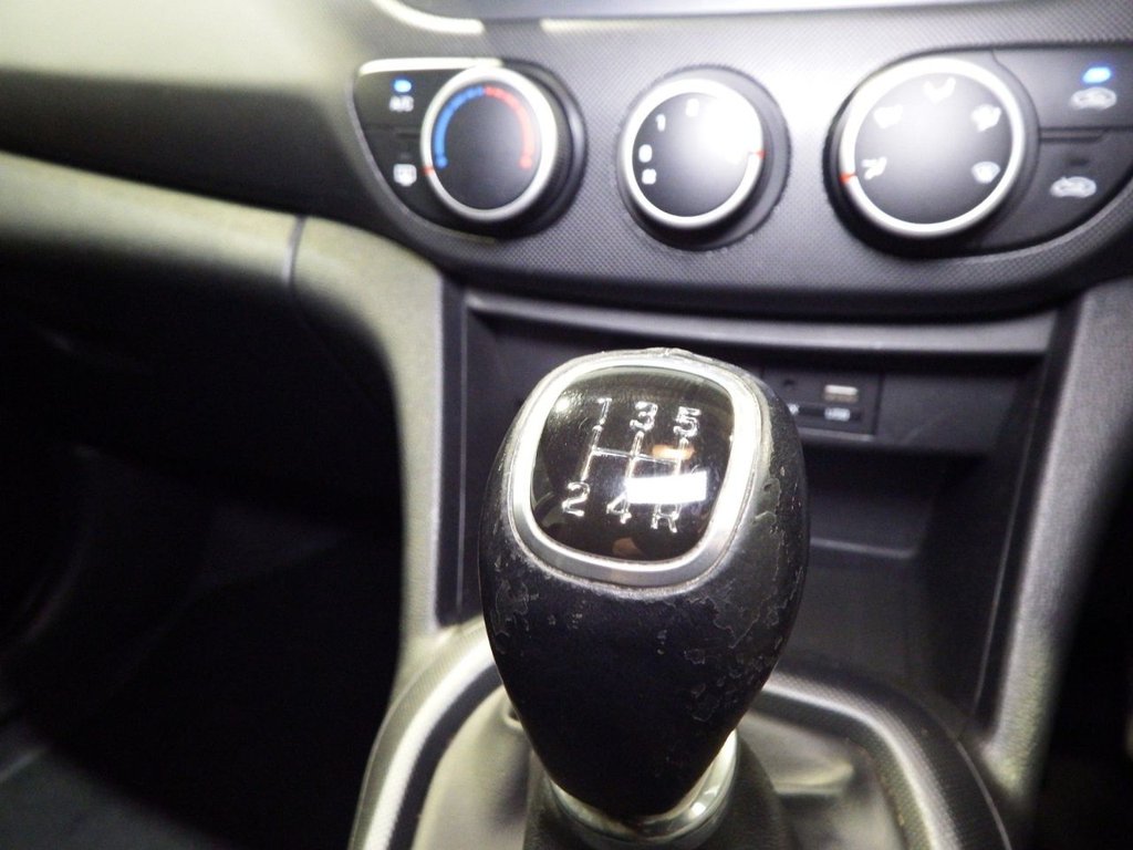 Used Hyundai i10 2018 for sale - 76631991: Photo 45