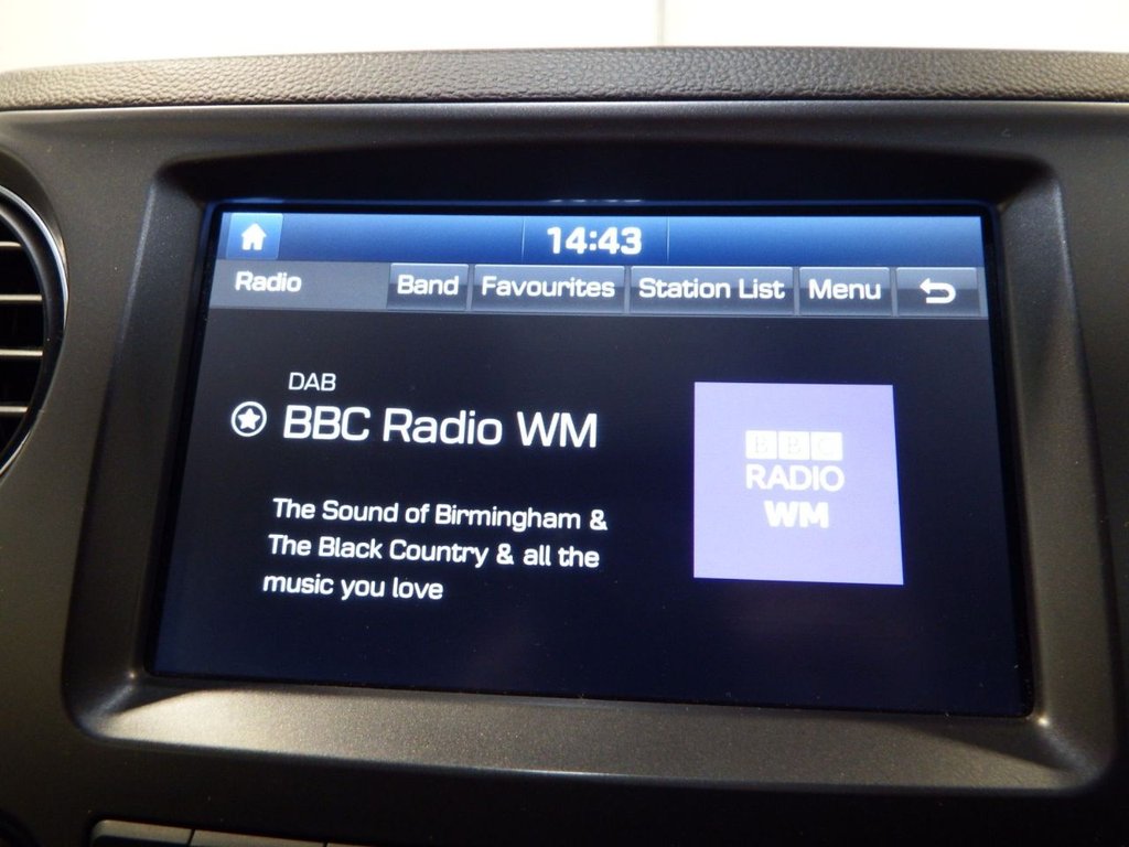 Used Hyundai i10 2018 for sale - 76631991: Photo 9