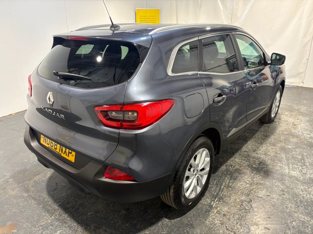 Used Renault Kadjar 2018 for sale - 78111225: Photo 2