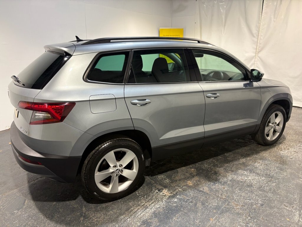 Used Skoda Karoq 2018 for sale - 77302055: Photo 2