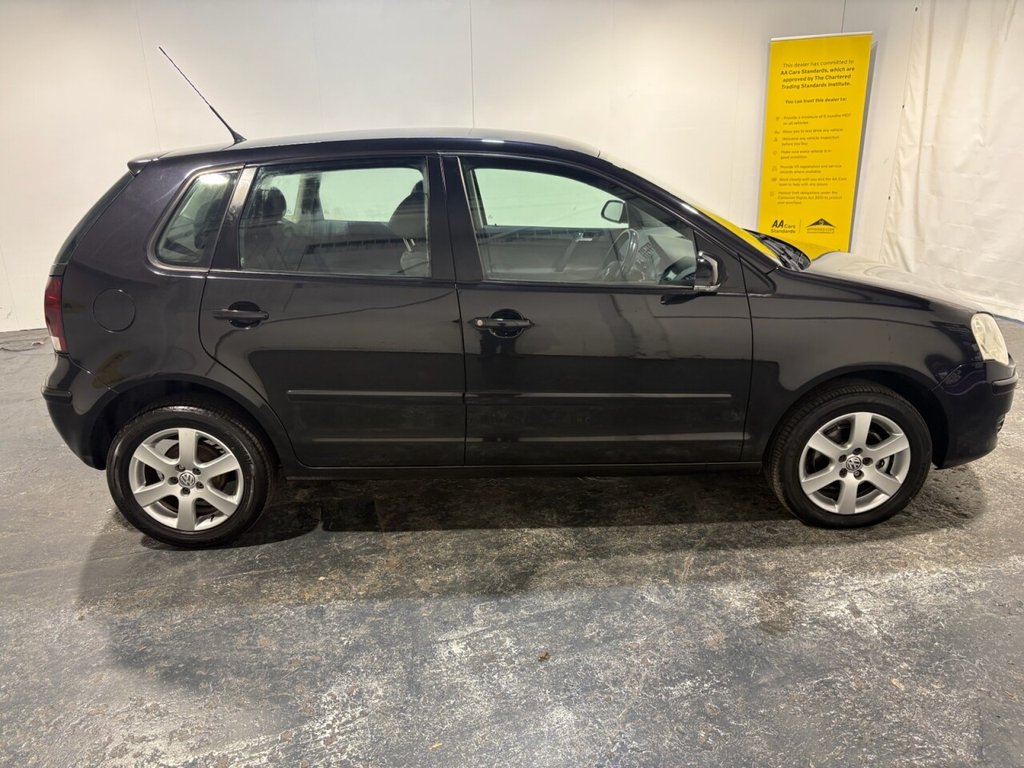 Used Volkswagen Polo 2009 for sale - 76986298: Photo 4