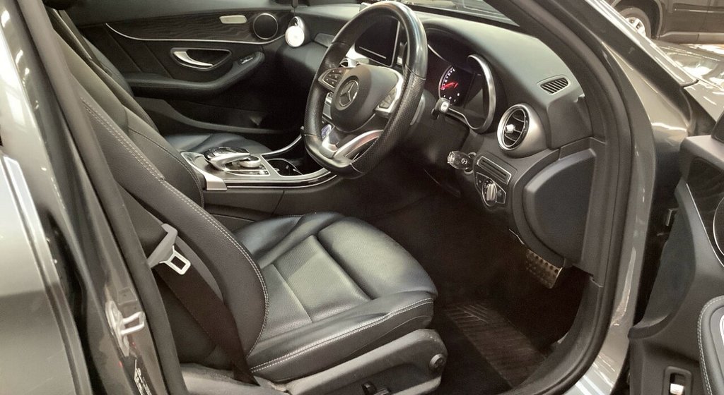 Used Mercedes-Benz C Class 2018 for sale - 77967450: Photo 4