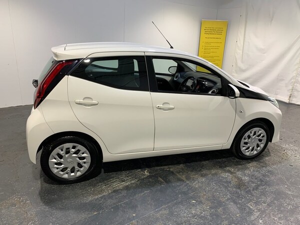 Used Toyota AYGO 2018 for sale - 76105970: Photo 26