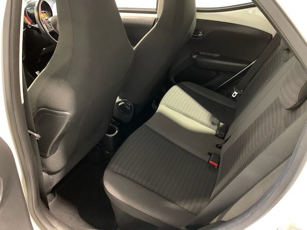 Used Toyota AYGO 2018 for sale - 76105970: Photo 28