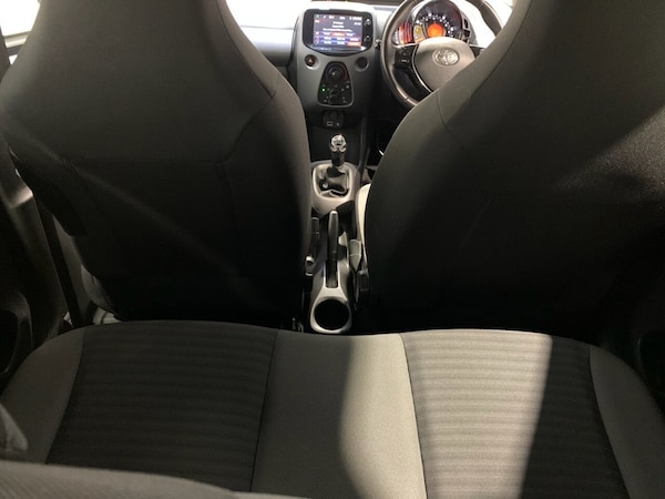 Used Toyota AYGO 2018 for sale - 76105970: Photo 31