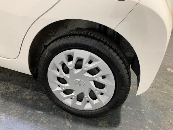 Used Toyota AYGO 2018 for sale - 76105970: Photo 32