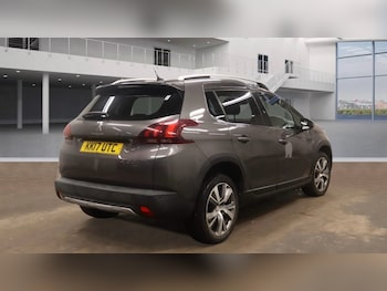 Used Peugeot 2008 2017 for sale - 76304321: Photo 2