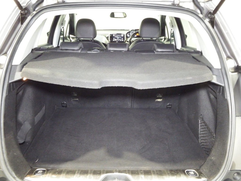 Used Peugeot 2008 2017 for sale - 76304321: Photo 33