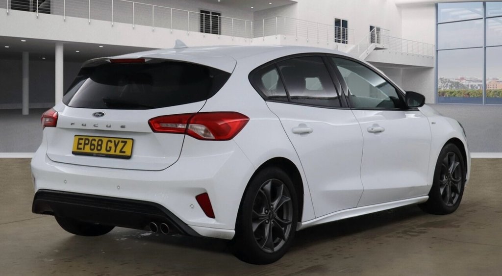 Used Ford Focus 2019 for sale - 76655305: Photo 2