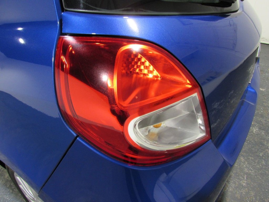 Used Renault Clio 2010 for sale - 77341680: Photo 35