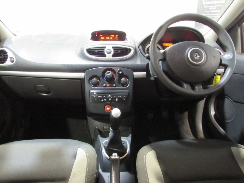 Used Renault Clio 2010 for sale - 77341680: Photo 40