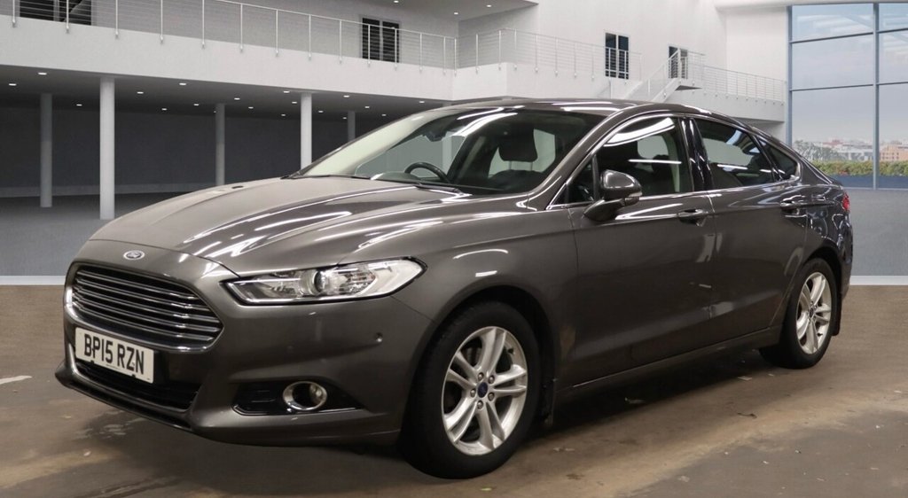Used Ford Mondeo 2015 for sale - 76496507: Photo 2