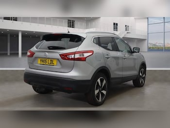 Used Nissan Qashqai 2015 for sale - 75727611: Photo