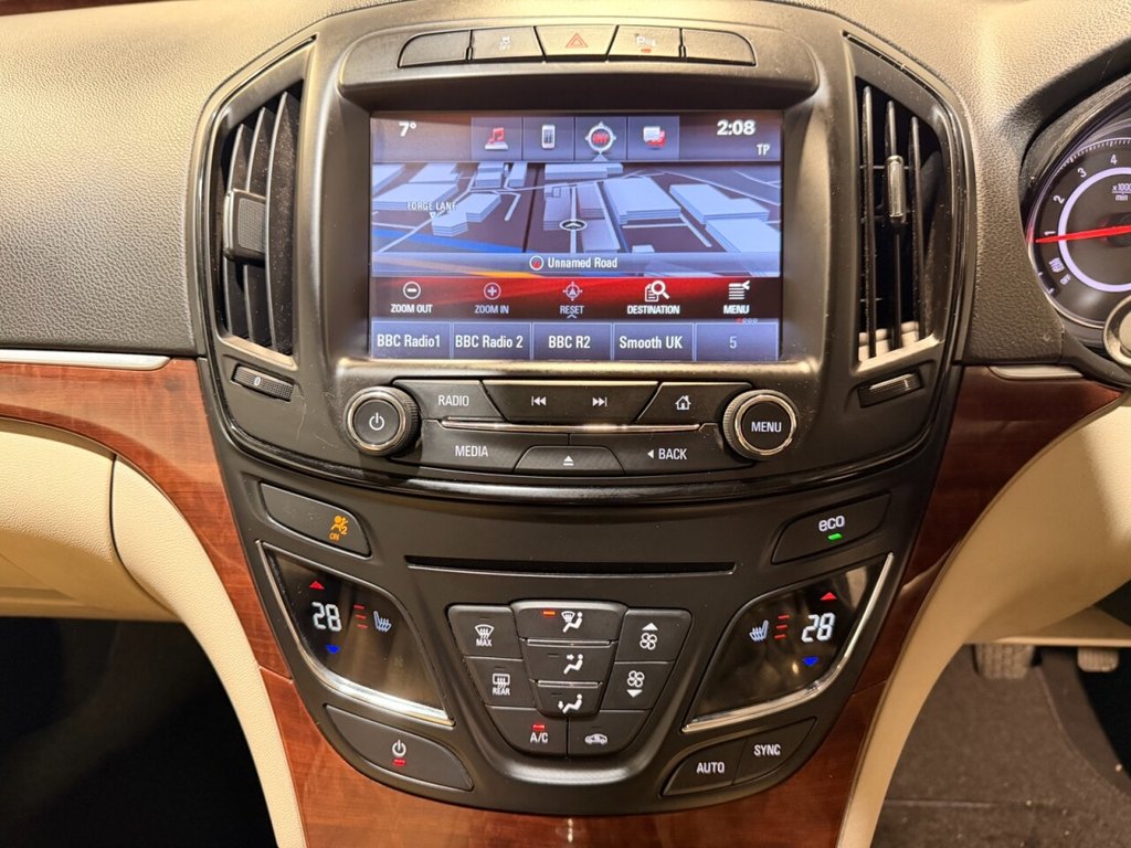 Used Vauxhall Insignia 2016 for sale - 77121977: Photo 5