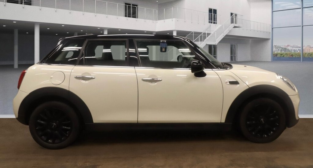 Used MINI Hatch 2018 for sale - 77734635: Photo 4