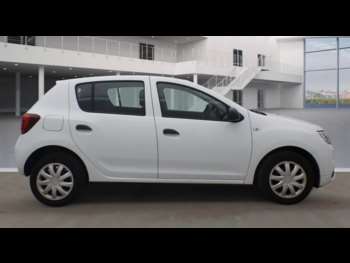 Used Dacia Sandero 2018 for sale - 74844886: Photo
