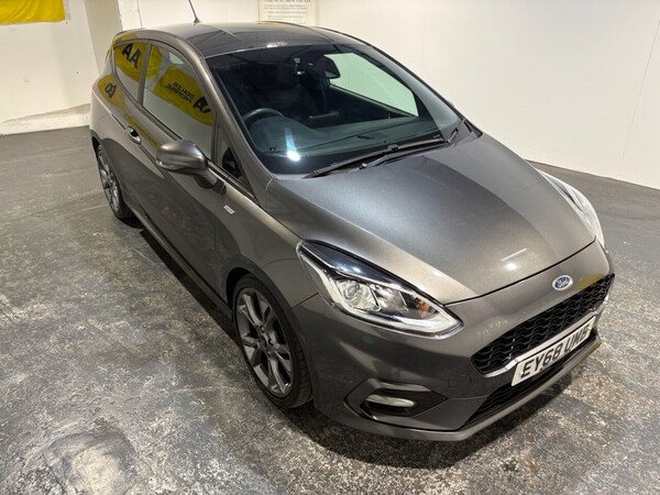 Used Ford Fiesta 2018 for sale - 76162968: Photo 24