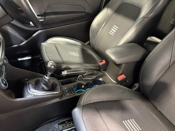Used Ford Fiesta 2018 for sale - 76162968: Photo 36
