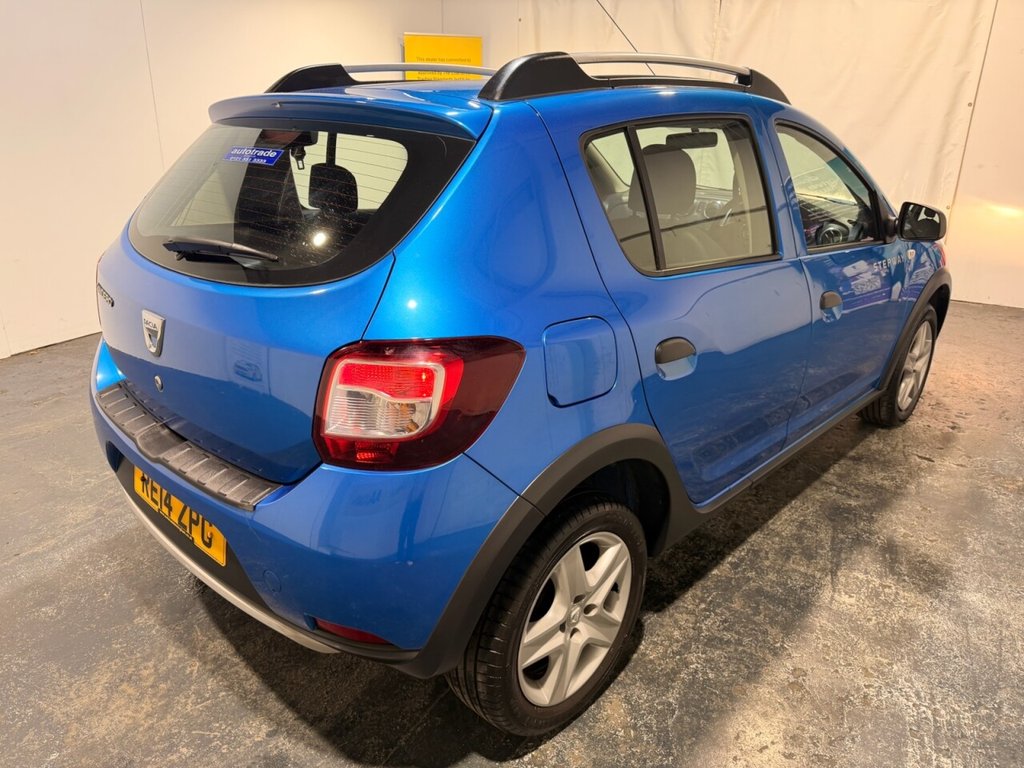 Used Dacia Sandero Stepway 2014 for sale - 77680535: Photo 14