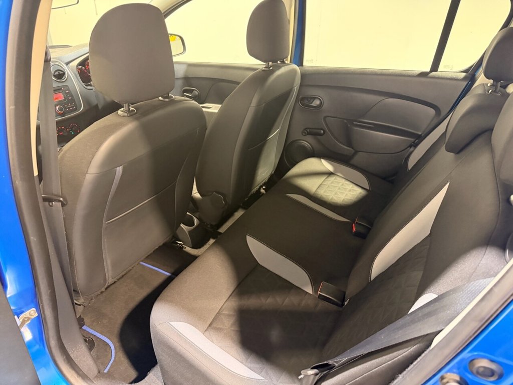 Used Dacia Sandero Stepway 2014 for sale - 77680535: Photo 16