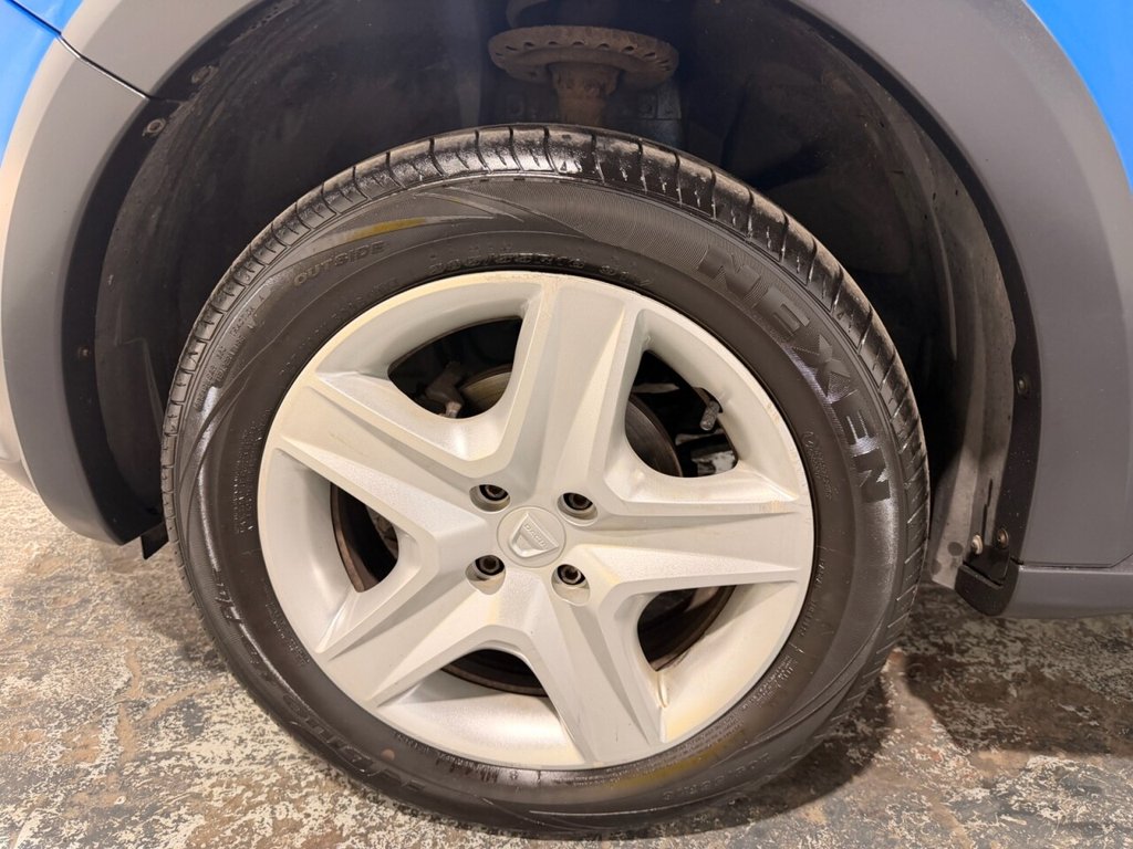 Used Dacia Sandero Stepway 2014 for sale - 77680535: Photo 43