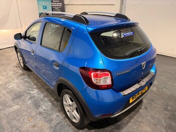 Used Dacia Sandero Stepway 2014 for sale - 77680535: Photo