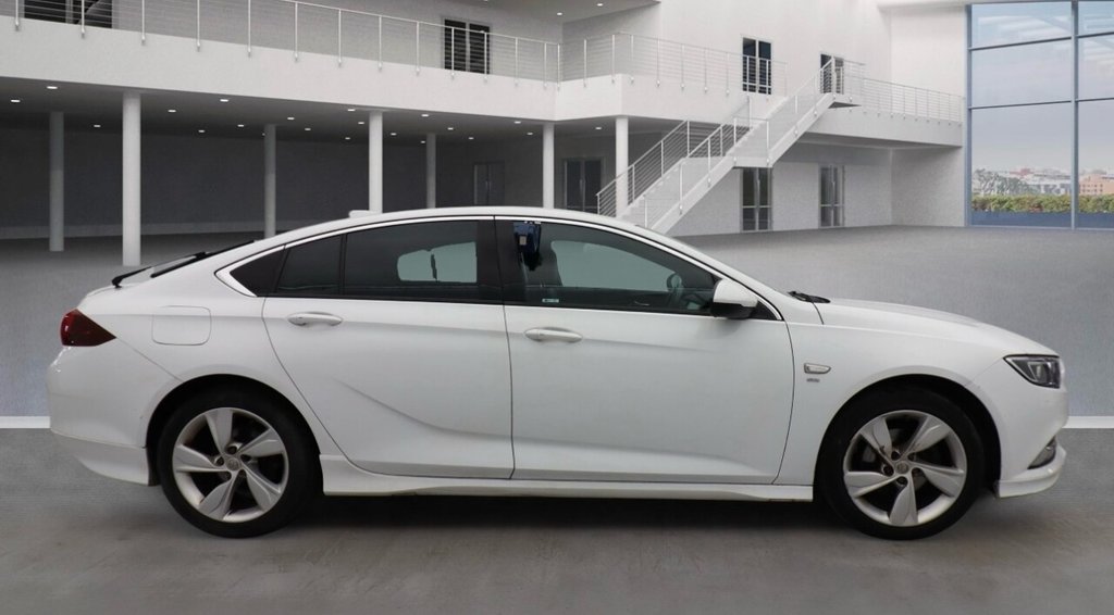 Used Vauxhall Insignia 2017 for sale - 77499217: Photo 8