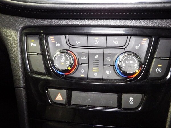 Used Vauxhall Mokka X 2018 for sale - 75370369: Photo 28