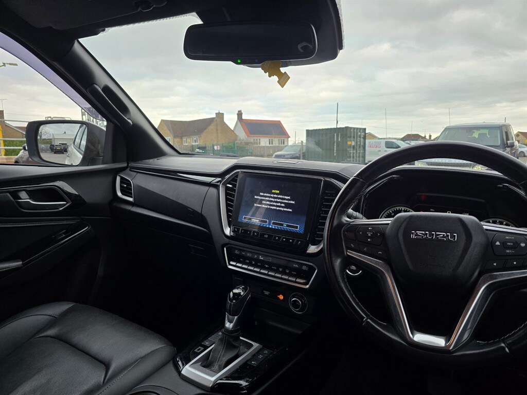 Used Isuzu D-Max 2023 for sale - 77679146: Photo 10