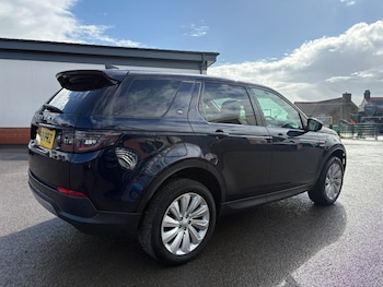 Used Land Rover Discovery Sport 2019 for sale - 78849583: Photo