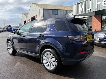 Used Land Rover Discovery Sport 2019 for sale - 78849583: Photo