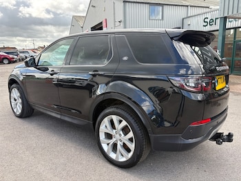 Used Land Rover Discovery Sport 2021 for sale - 78849550: Photo